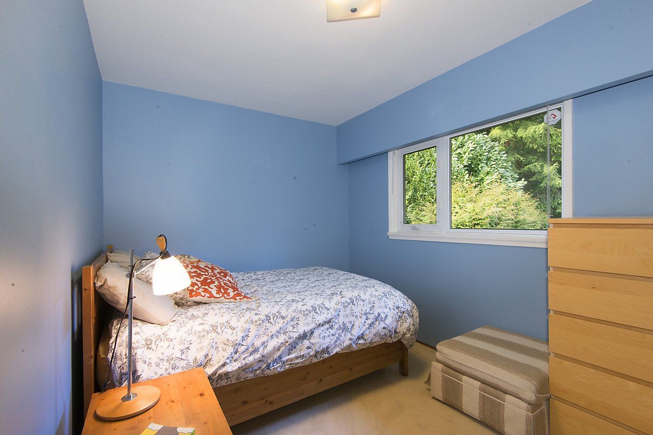 Listing Image of 639 Montroyal Boulevard