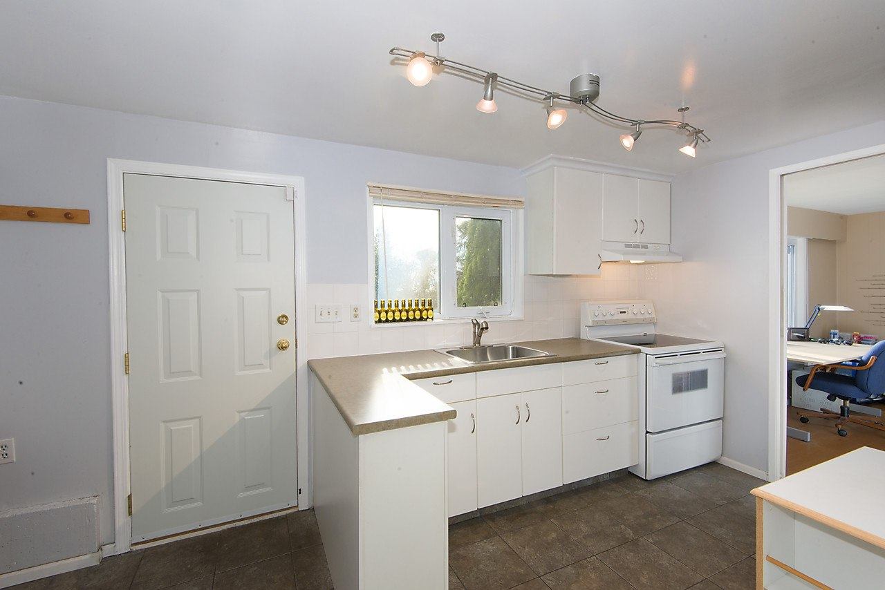 Listing Image of 639 Montroyal Boulevard