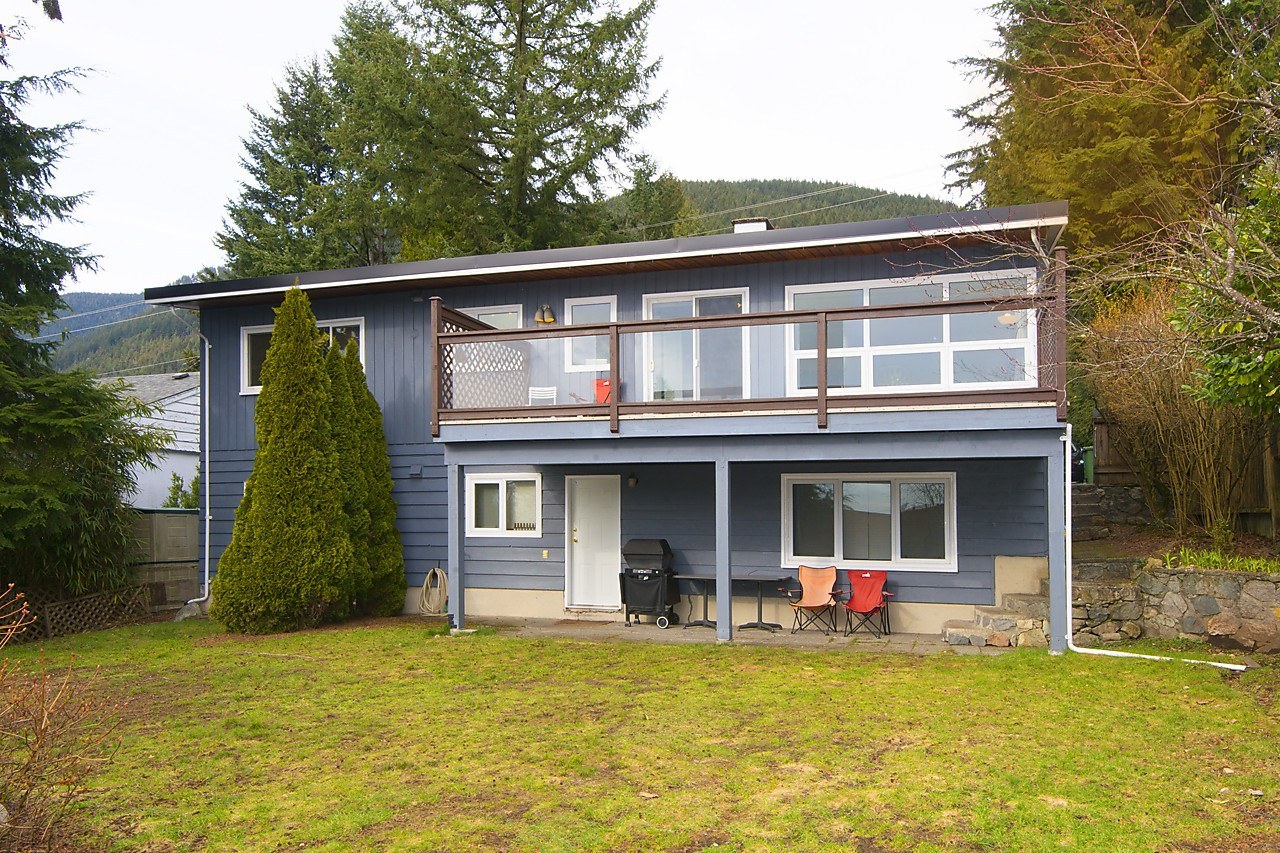 Listing Image of 639 Montroyal Boulevard